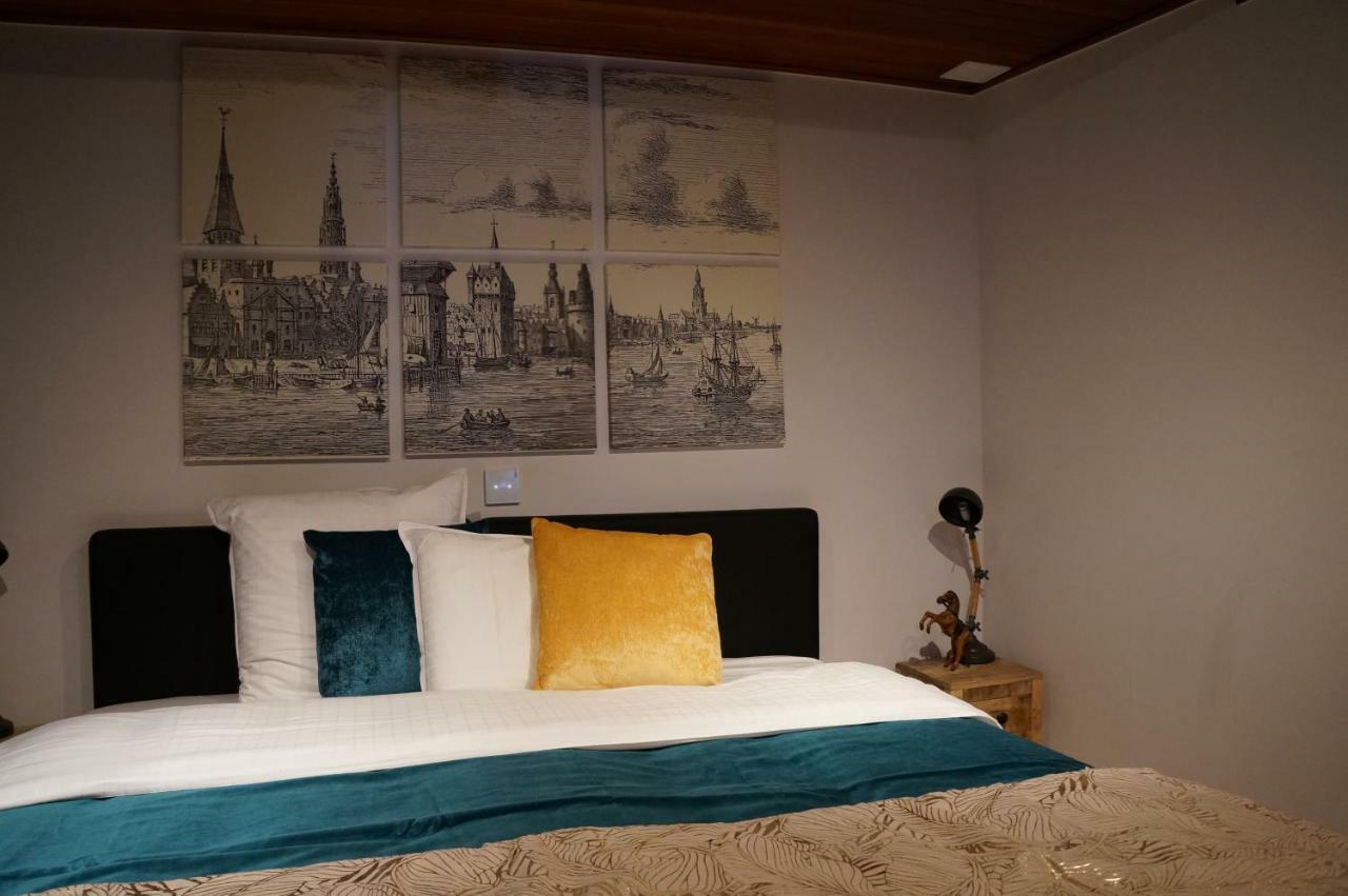Charming Suites Jan Zonder Vrees 安特卫普 外观 照片