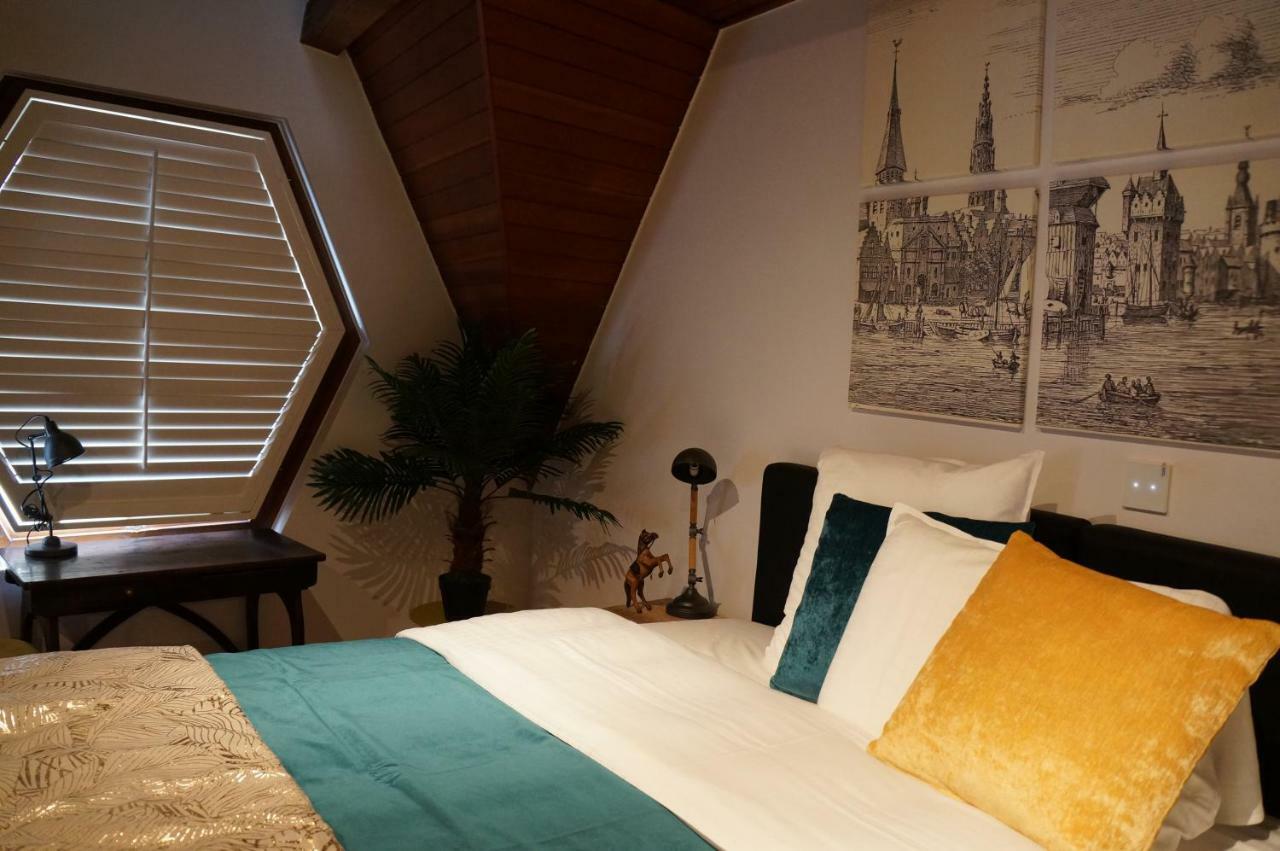 Charming Suites Jan Zonder Vrees 安特卫普 外观 照片